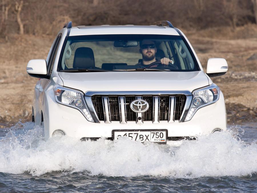  Toyota Land Cruiser Prado 2013 года  (CIS) (фото 12 из 25)